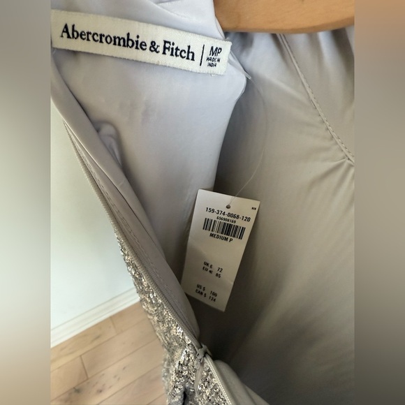 Abercrombie & Fitch Silver Sequin Long Sleeve Dress • MP • NWT - Picture 12 of 13